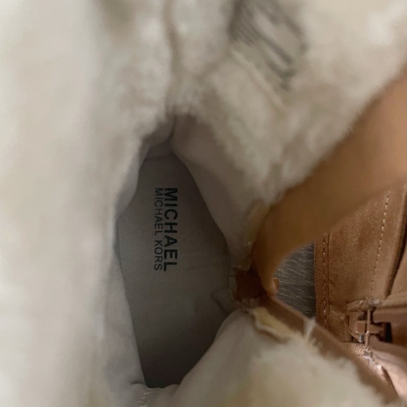 Michael Kors Brownie T Lined Warm Casual Tan Boots Girls Size Toddler 7 - Picture 10 of 13